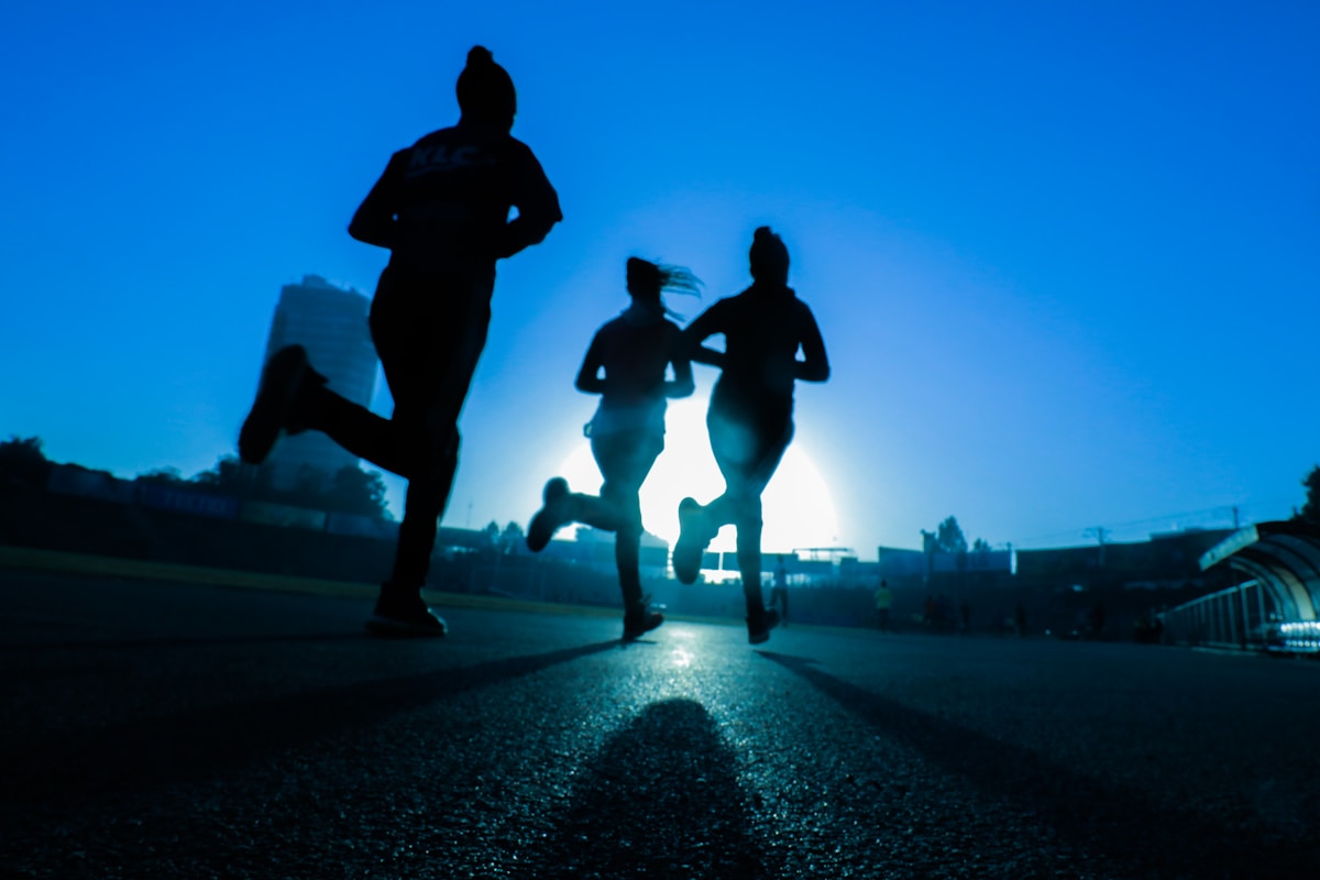 Der einzige Fitnesswert, der Ihren Tod vorhersagt: Warum VO2max laut Wissenschaft wichtiger ist als Cholesterin und Blutdruck